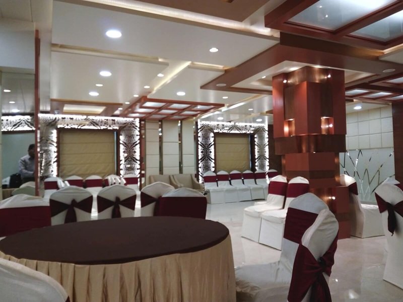 Hotel Ozas Grand – Banquet Furniture Project