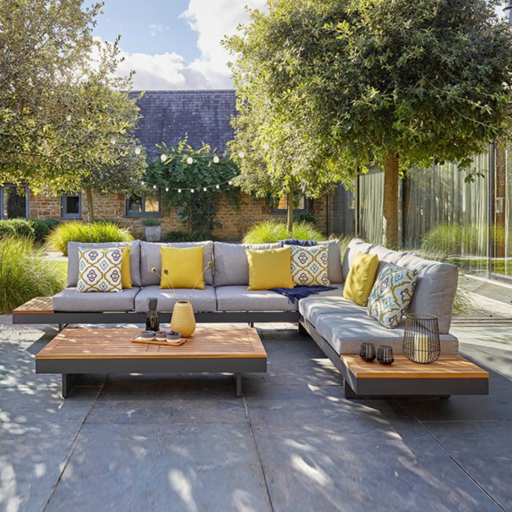 Garden Sofa set in Delhi