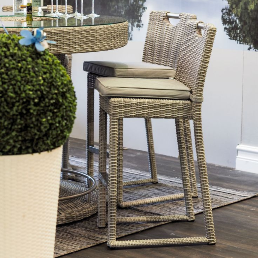 Bar Rattan Stool